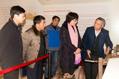 泰州市经信委主任刘秋平一行来我公司调研指导
