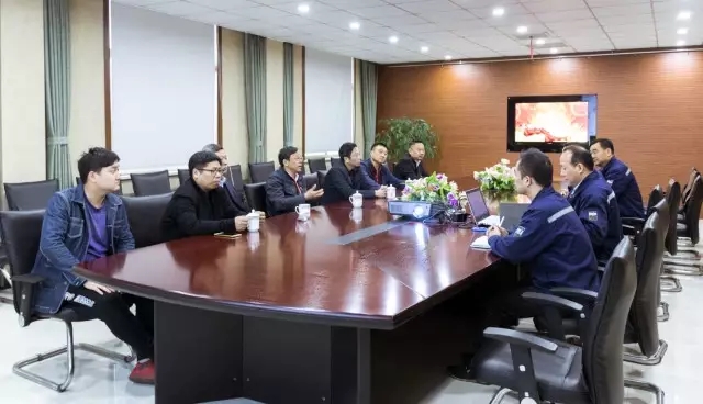 市人大执法检查组来我司检查《职业病防治法》的贯彻执行情况